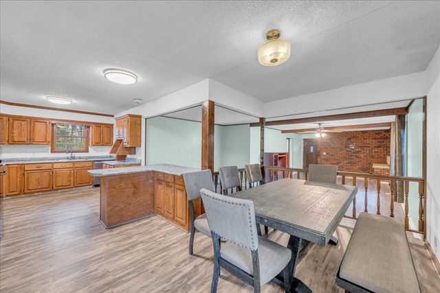 588 Sweeton Hill Rd, Coalmont, TN 37313