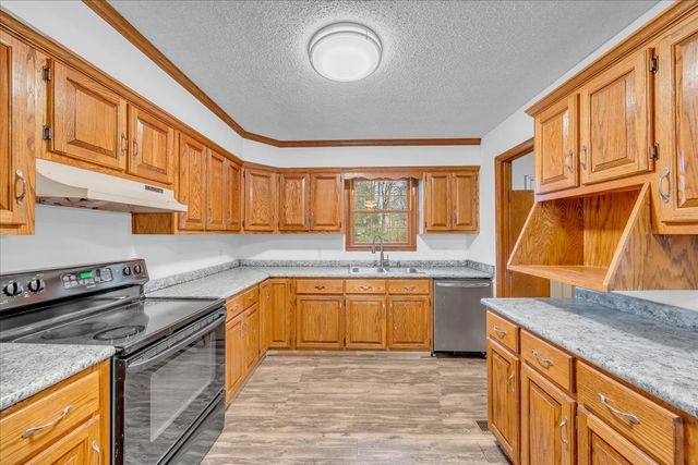 588 Sweeton Hill Rd, Coalmont, TN 37313