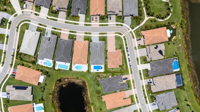 12203 Waterstone Circle, Palm Beach Gardens, FL 33412
