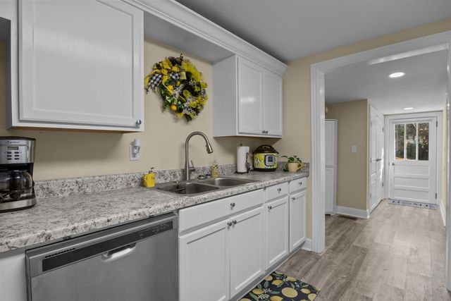 1011 S Spring St, Manchester, TN 37355