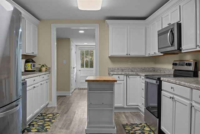 1011 S Spring St, Manchester, TN 37355