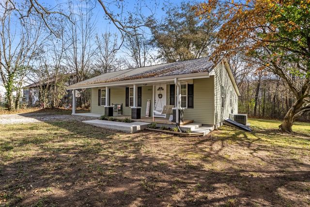 1011 S Spring St, Manchester, TN 37355