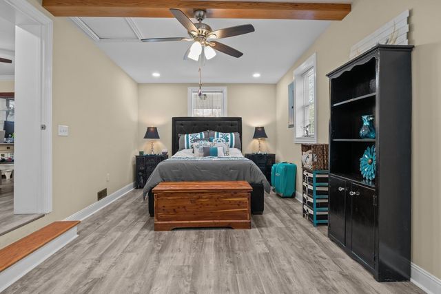 1011 S Spring St, Manchester, TN 37355