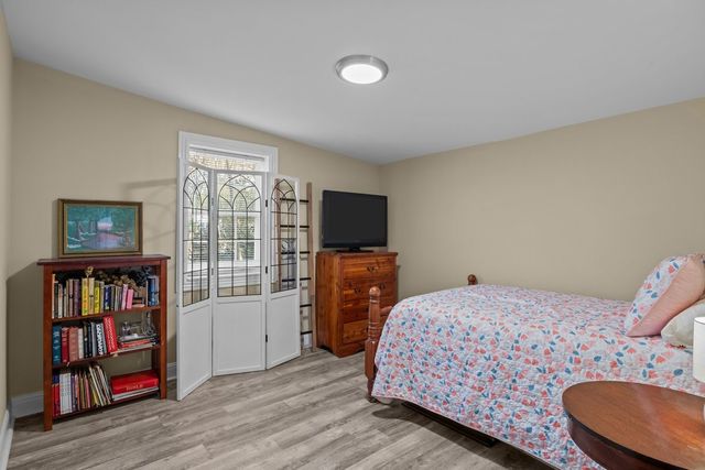 1011 S Spring St, Manchester, TN 37355