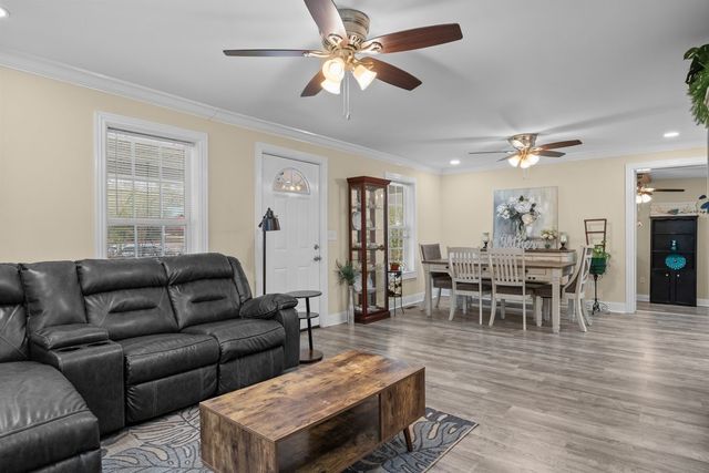 1011 S Spring St, Manchester, TN 37355