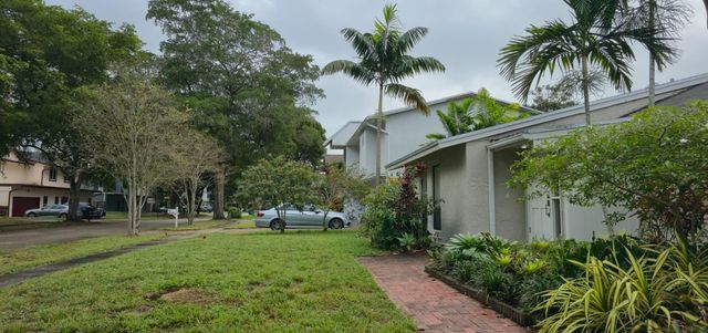 10188 SW 53rd Court, Cooper City, FL 33328