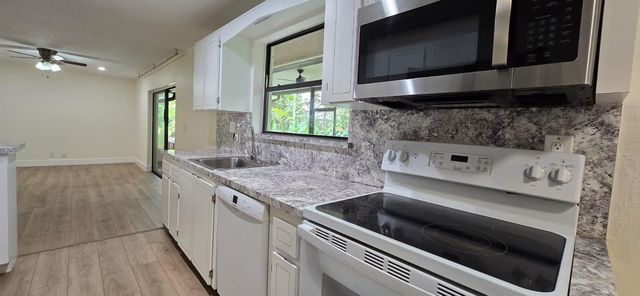 10188 SW 53rd Court, Cooper City, FL 33328