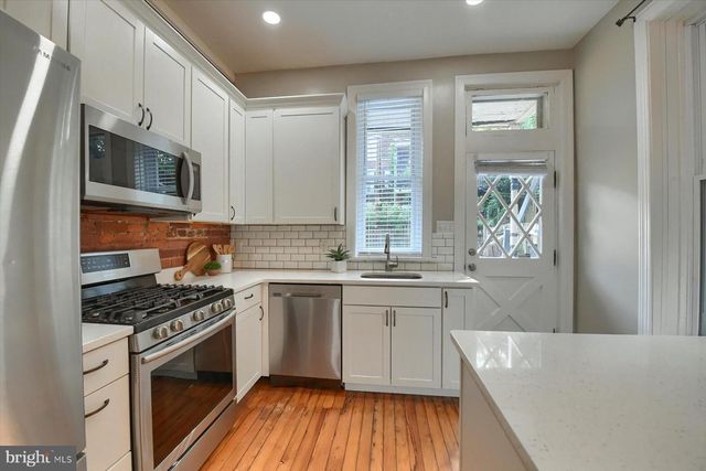 1605 GREEN ST, Harrisburg, PA 17102