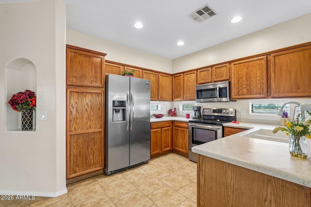 6770 N 47TH Avenue 2013, Glendale, AZ 85301 — photo 4