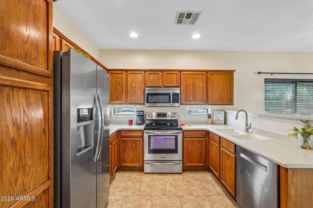 6770 N 47TH Avenue 2013, Glendale, AZ 85301 — photo 5