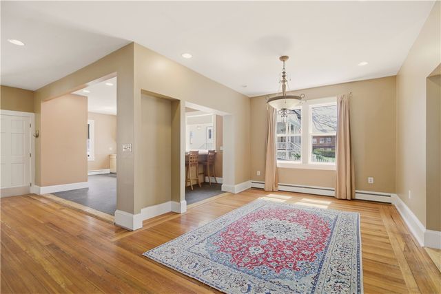24 Spring Street, Newport, RI 02840