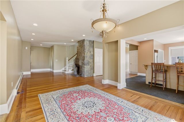 24 Spring Street, Newport, RI 02840