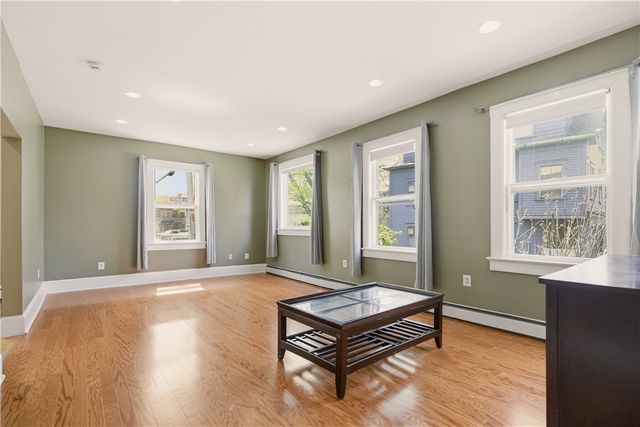 24 Spring Street, Newport, RI 02840