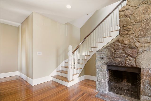 24 Spring Street, Newport, RI 02840