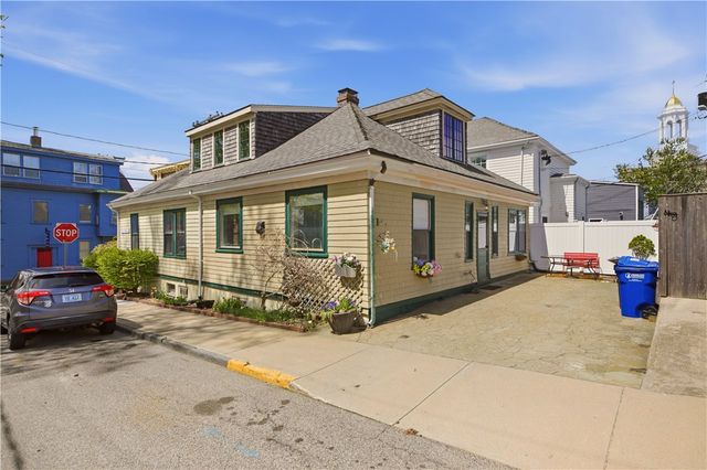 24 Spring Street, Newport, RI 02840
