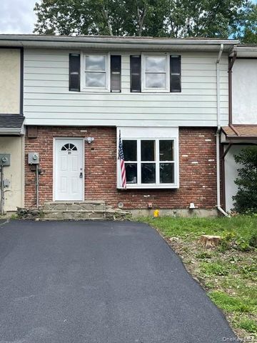 21 Black Stallion Court, Middletown, NY 10940