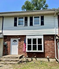 21 Black Stallion Court, Middletown, NY 10940
