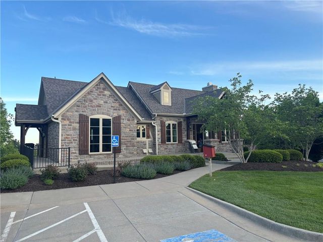 11606 W 157th Terrace, Overland Park, KS 66221