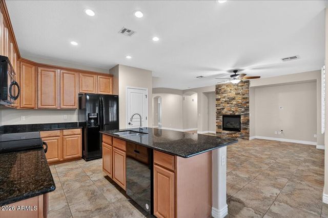 27834 N GIDIYUP Trail, Phoenix, AZ 85085