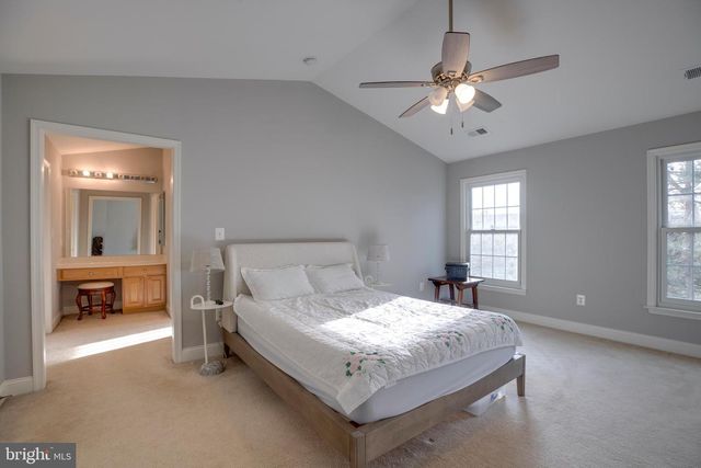 5410 PACHYSANDRA LN, Centreville, VA 20120