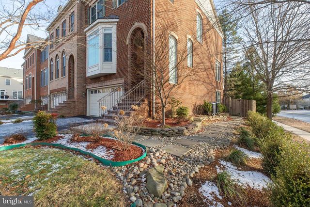 5410 PACHYSANDRA LN, Centreville, VA 20120