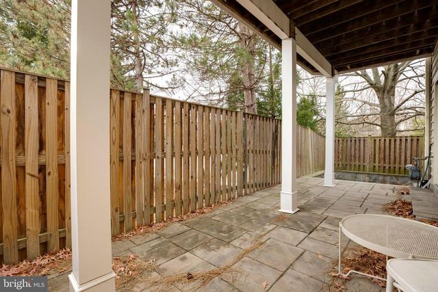 5410 PACHYSANDRA LN, Centreville, VA 20120