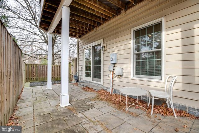 5410 PACHYSANDRA LN, Centreville, VA 20120