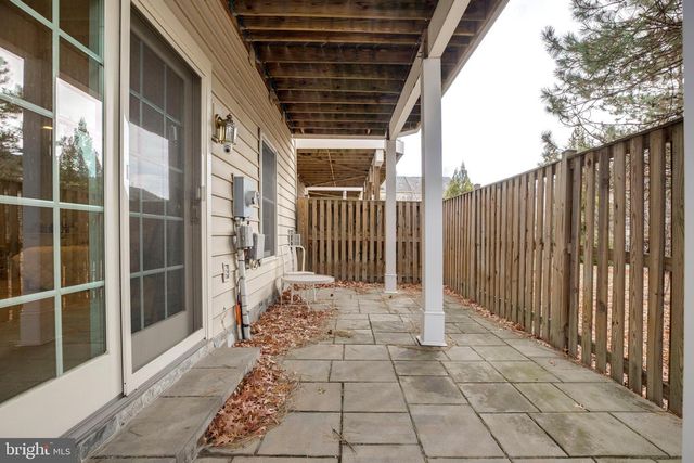 5410 PACHYSANDRA LN, Centreville, VA 20120