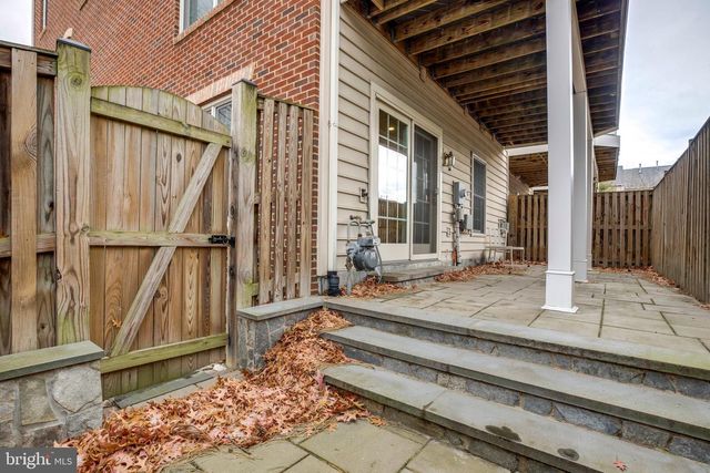 5410 PACHYSANDRA LN, Centreville, VA 20120