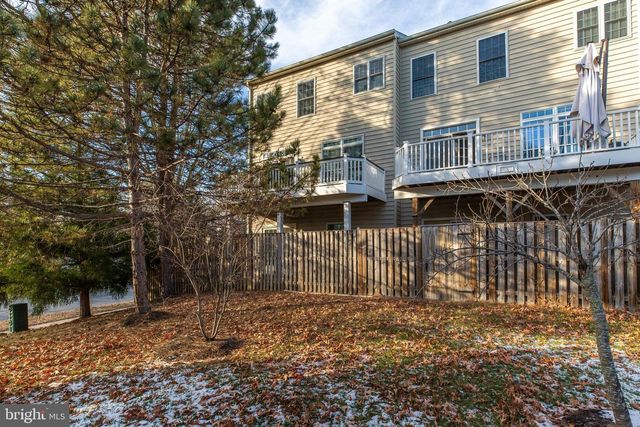 5410 PACHYSANDRA LN, Centreville, VA 20120