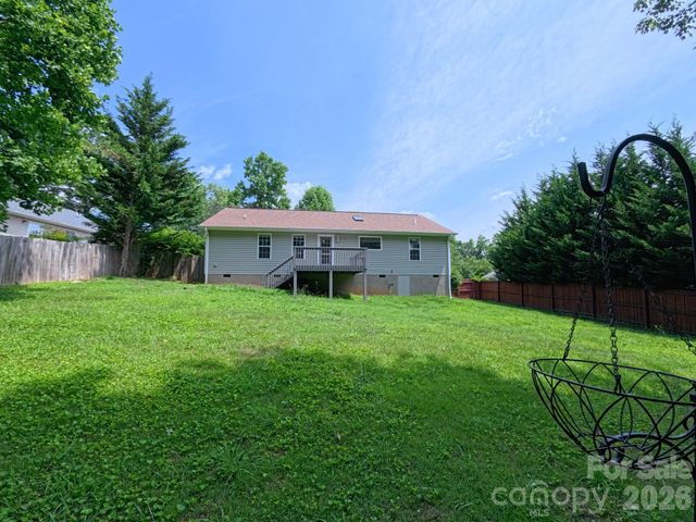 101 Tail Feather Lane, Candler, NC 28715