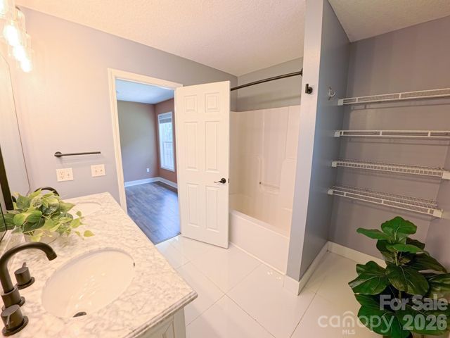 101 Tail Feather Lane, Candler, NC 28715