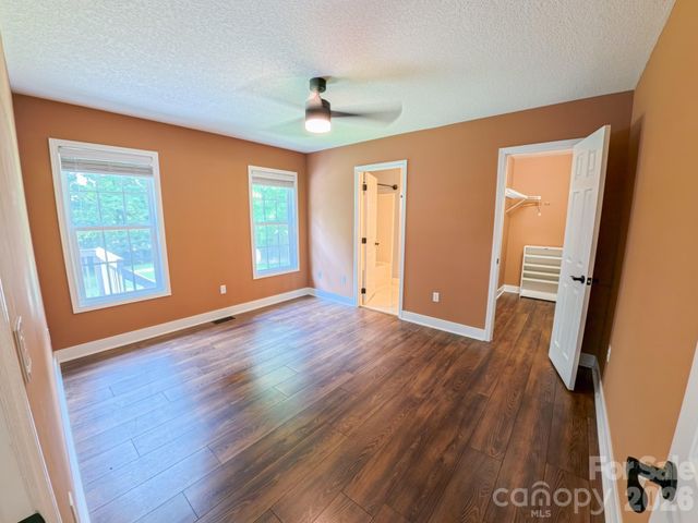 101 Tail Feather Lane, Candler, NC 28715