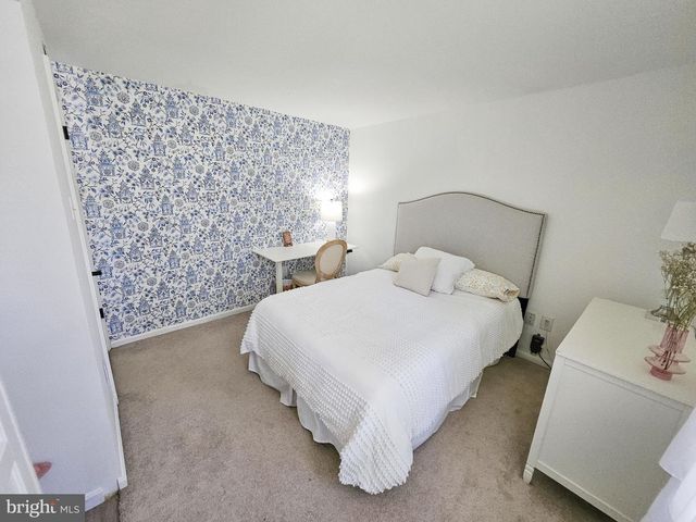 7601 RUDYARD ST, Falls Church, VA 22043