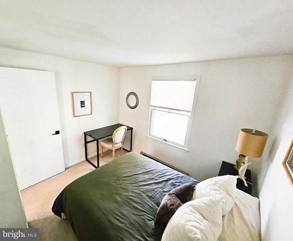 7601 RUDYARD ST, Falls Church, VA 22043