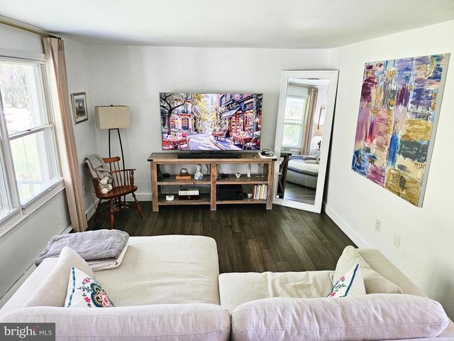 7601 RUDYARD ST, Falls Church, VA 22043