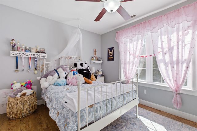 7 Amber Lane, Bedford, NH 03110