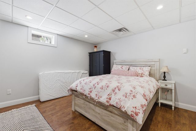 7 Amber Lane, Bedford, NH 03110