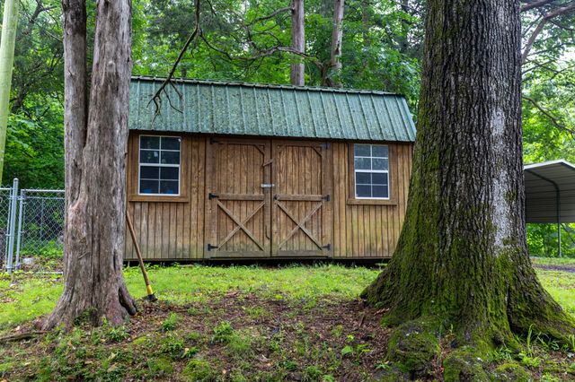 216 Rippy Ridge Rd, Normandy, TN 37360