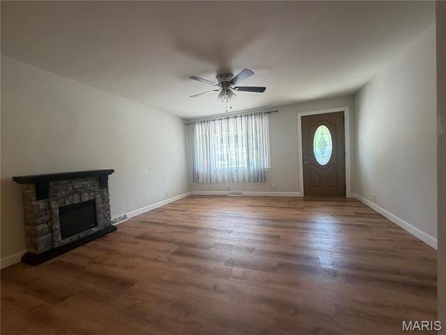 1323 W Congress Street, Pacific, MO 63069