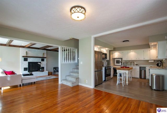 100 Roundtop Road, Elizabethtown, KY 42701