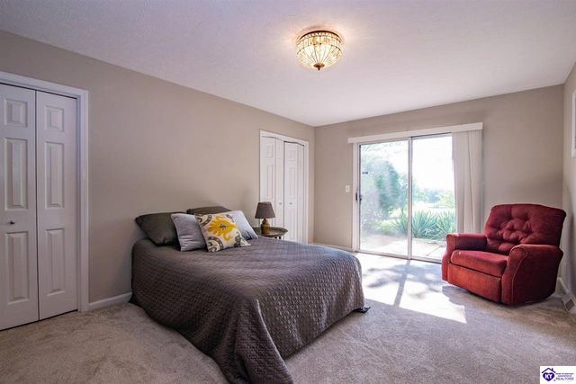 100 Roundtop Road, Elizabethtown, KY 42701