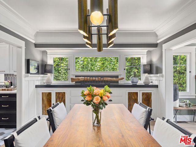 1528 N Curson Avenue, Los Angeles, CA 90046