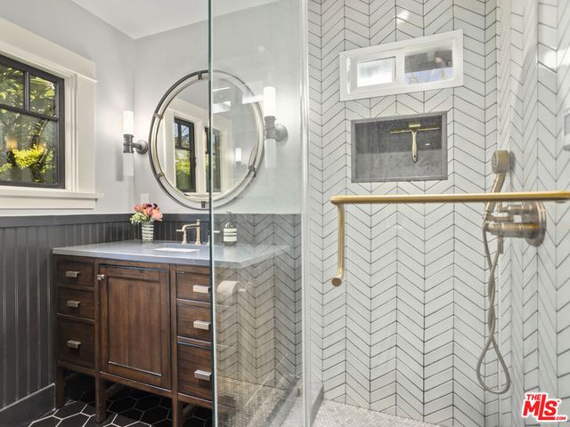 1528 N Curson Avenue, Los Angeles, CA 90046