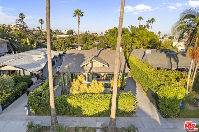 1528 N Curson Avenue, Los Angeles, CA 90046