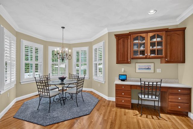 21 Somerset Dr, Andover, MA 01810