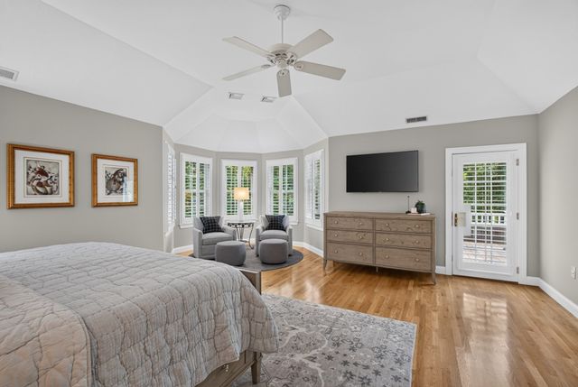 21 Somerset Dr, Andover, MA 01810