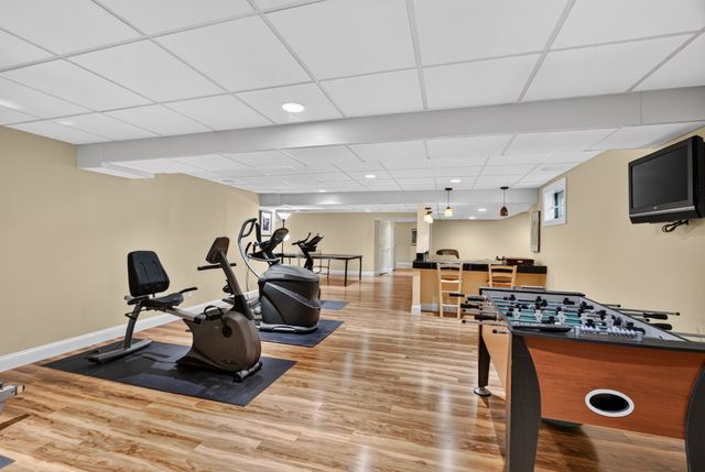 21 Somerset Dr, Andover, MA 01810