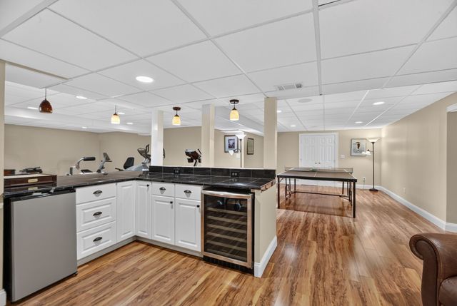 21 Somerset Dr, Andover, MA 01810