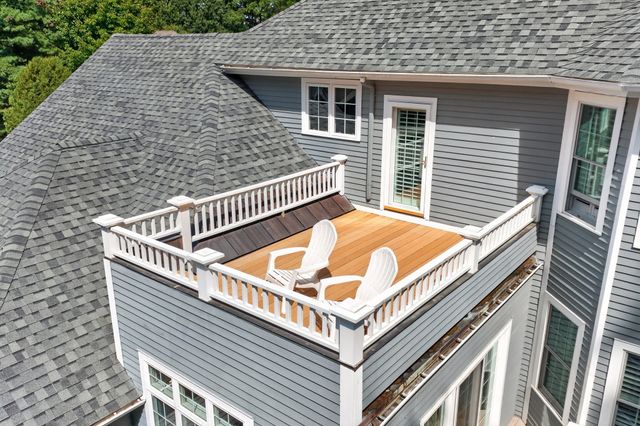 21 Somerset Dr, Andover, MA 01810